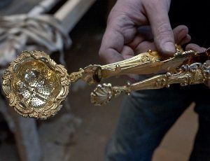 старинное столовое серебро